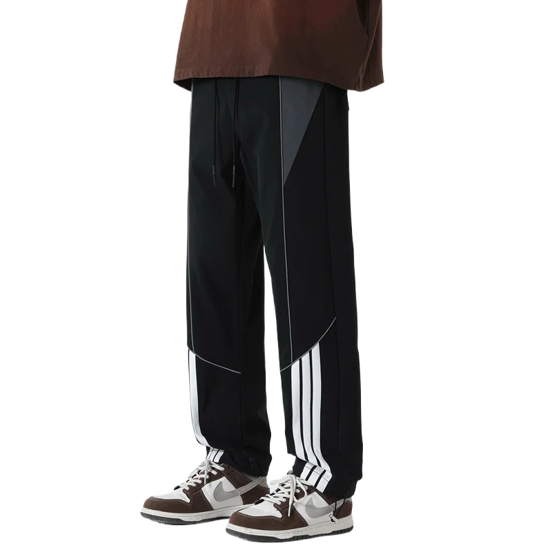 Spodnie dresowe Core w paski